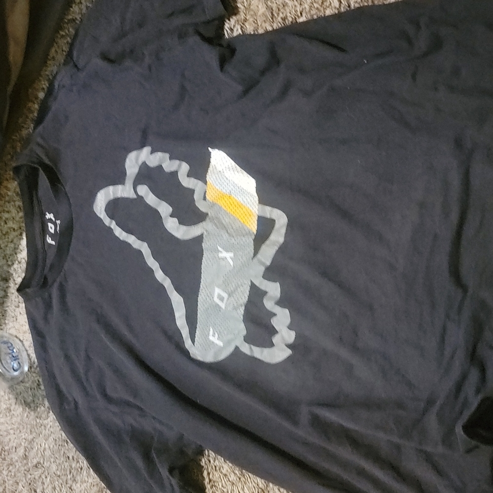 FOX black tee